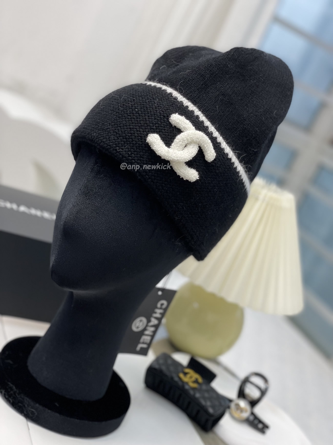 Chanel Cc Logo Black Beanie Hat (3) - newkick.cc